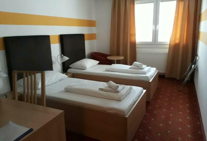 اتاق استاندارد, Lenas Donau