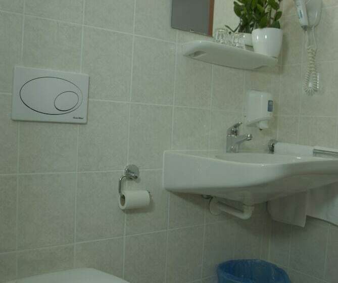 اتاق استاندارد, Lenas Donau