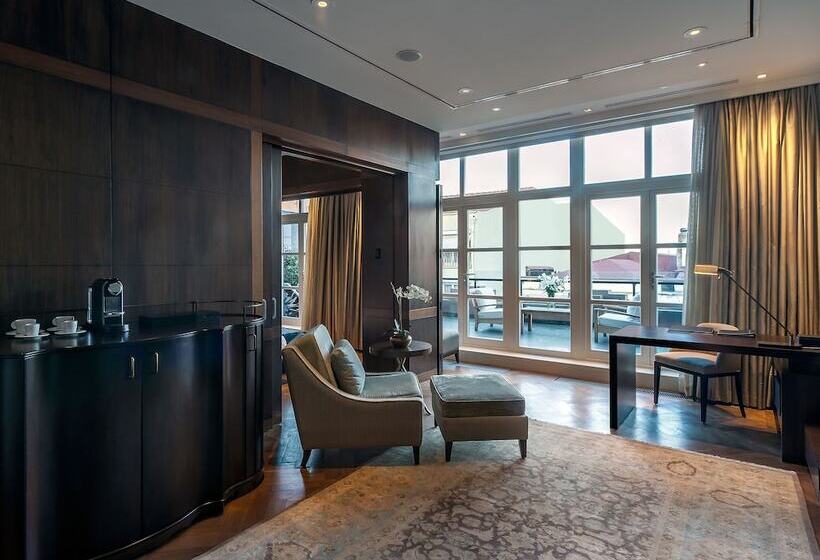 סוויטה עם טרסה, Park Hyatt Istanbul Macka Palas