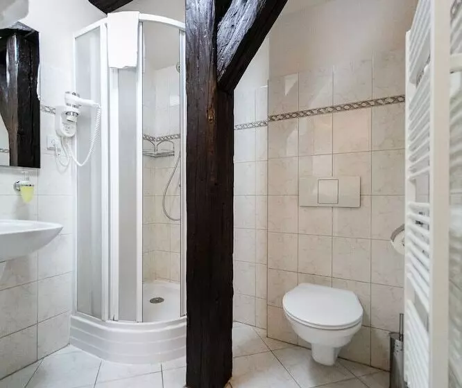 Standard Yhden Hengen Huone, Pension U Lilie