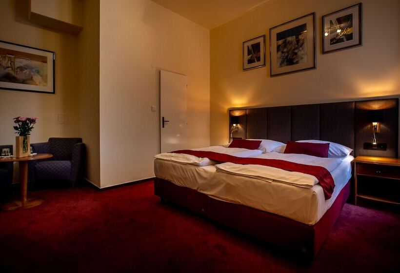 اتاق استاندارد, Pension U Lilie