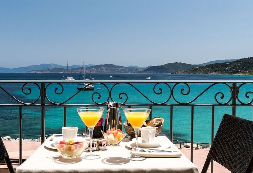 جناح ديلوكس مطل على البحر, Perla Rossa