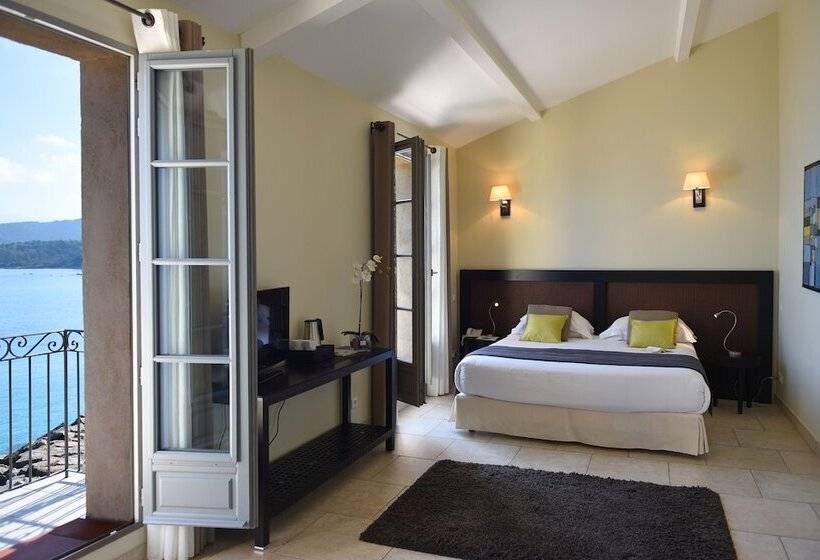 جناح ديلوكس مطل على البحر, Perla Rossa