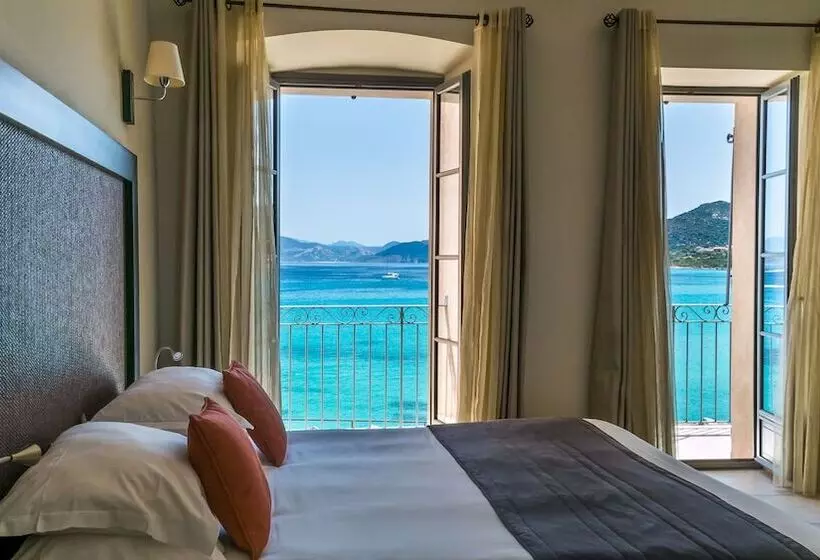 Deluxe Suite Sea View, Perla Rossa