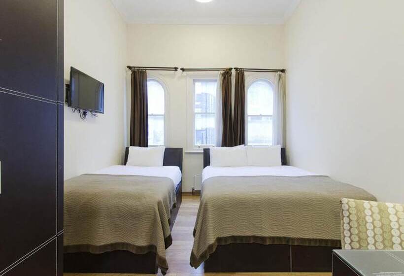 标准三人间, The Royale Chulan Hyde Park