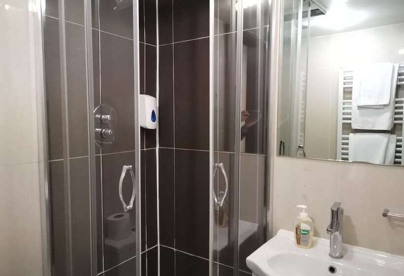 经济房, The Royale Chulan Hyde Park