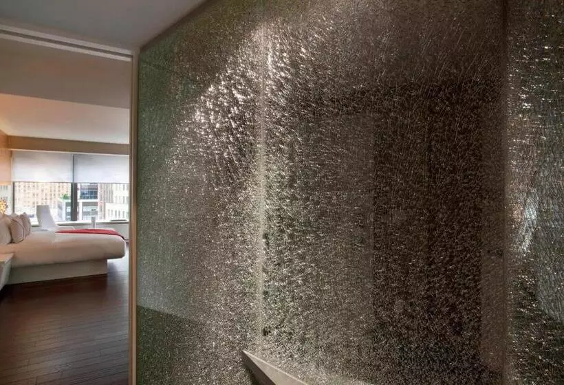 Deluxe Suite King Bed, The Washington By Luxurban