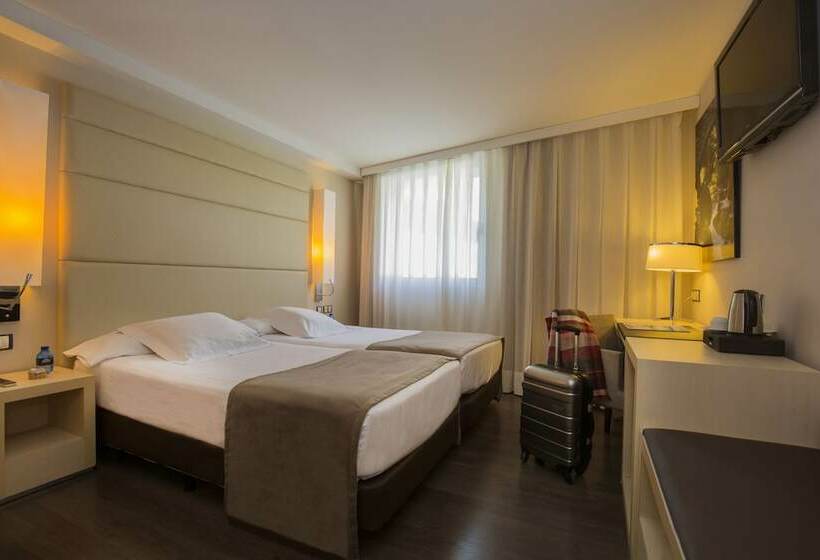 اتاق استاندارد, YOMO Mola Park