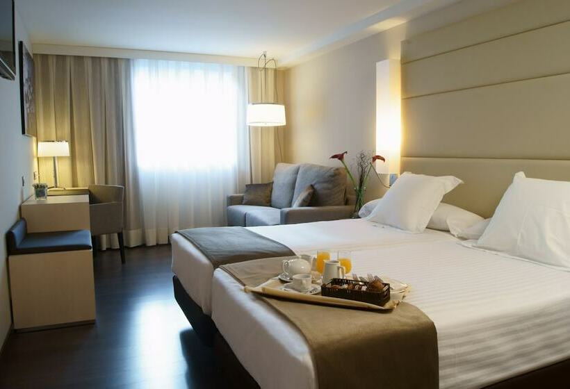 اتاق پرمیوم, YOMO Mola Park