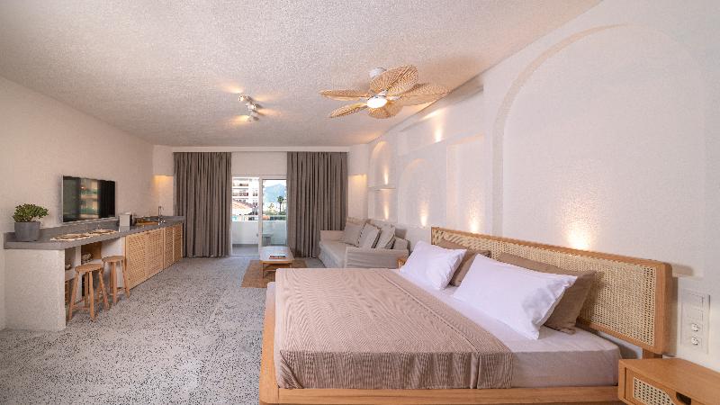 اتاق استاندارد, YOMO Mola Park