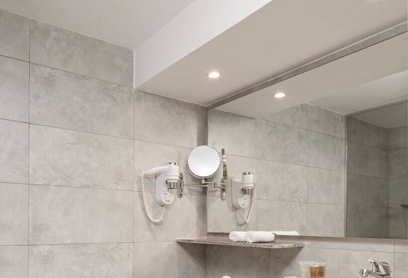 سوئیت خانواده 2 خوابه, Sindbad Club