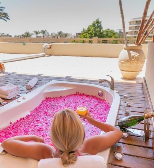 اتاق استاندارد, Sindbad Club