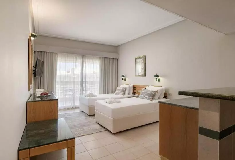 سوئیت خانواده 2 خوابه, Sindbad Club