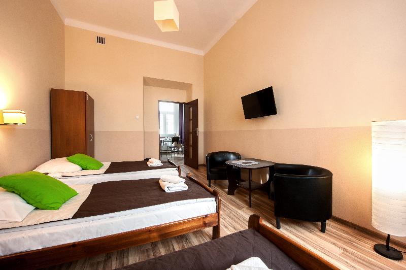 חדר סטנדרט, Station Apart