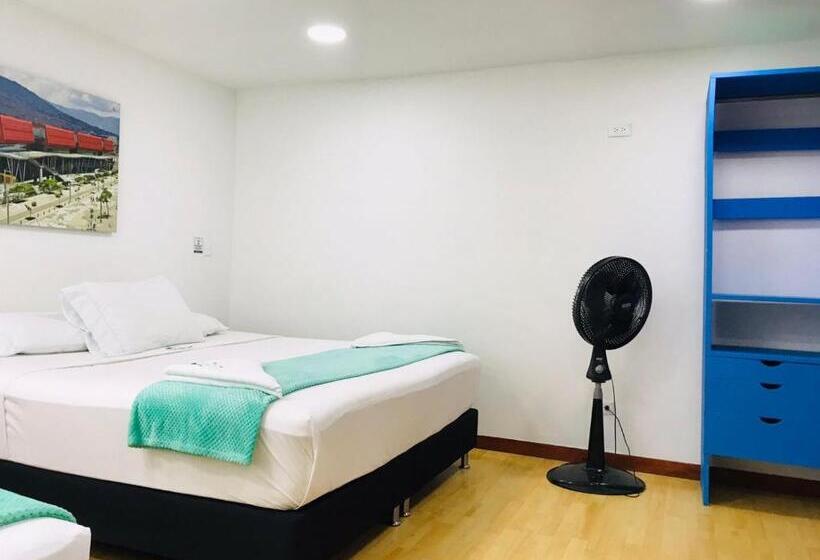 Quarto Triplo Deluxe, Poblado Park Guest House