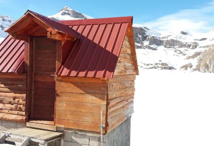 اتاق استاندارد با سرویس بهداشتی مشترک, Rural Household Minić Kapetanovo Jezero