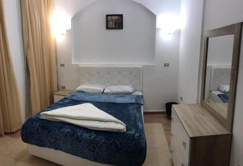 آپارتمان 1 خوابه با بالکن, Le Pacha Resort