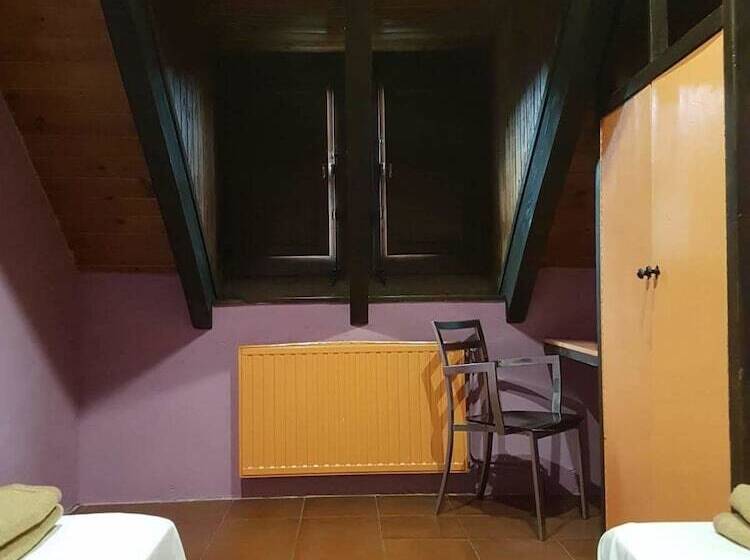 带共用浴室的标准房间, Alberg Les Daines