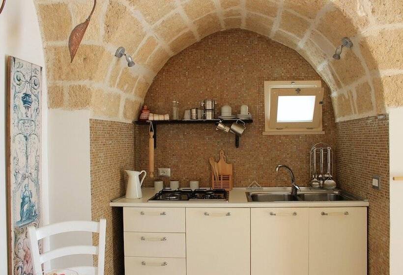 １ベッドルームアパートメント, Dei Serafini