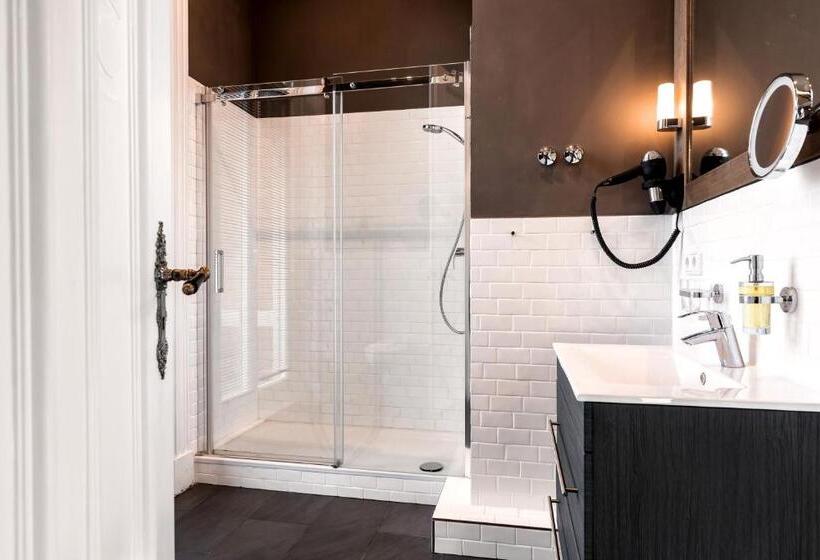 豪华湖景房, Alsterblick