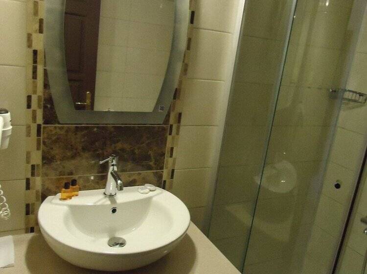 스탠다드 룸, Bilkay