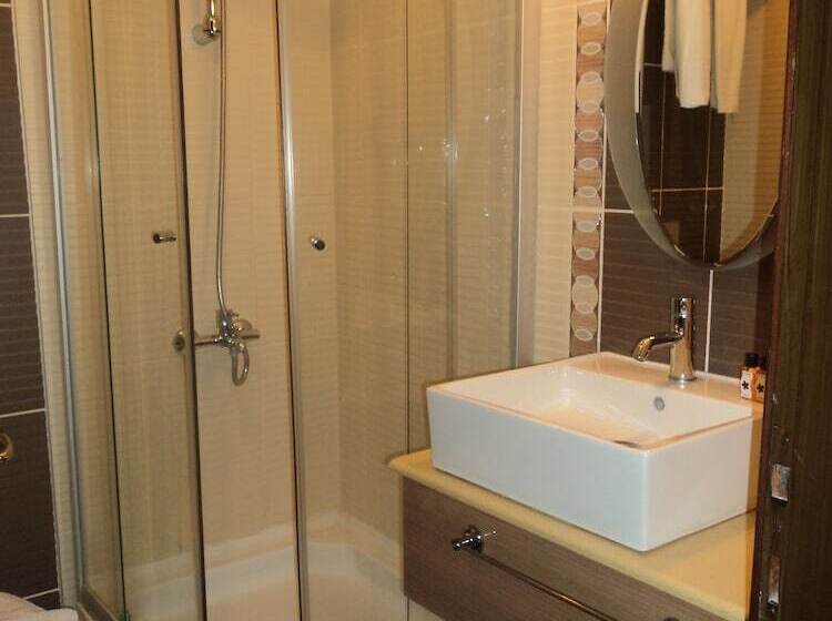 스탠다드 룸, Bilkay