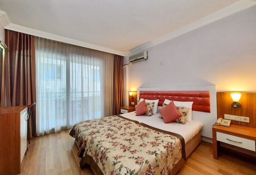 패밀리 룸, Bilkay