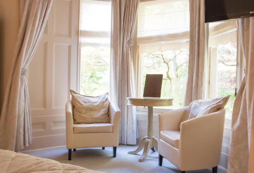 高级大房间, Cluny Bank