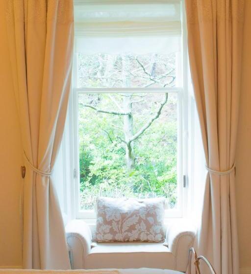 标准间, Cluny Bank