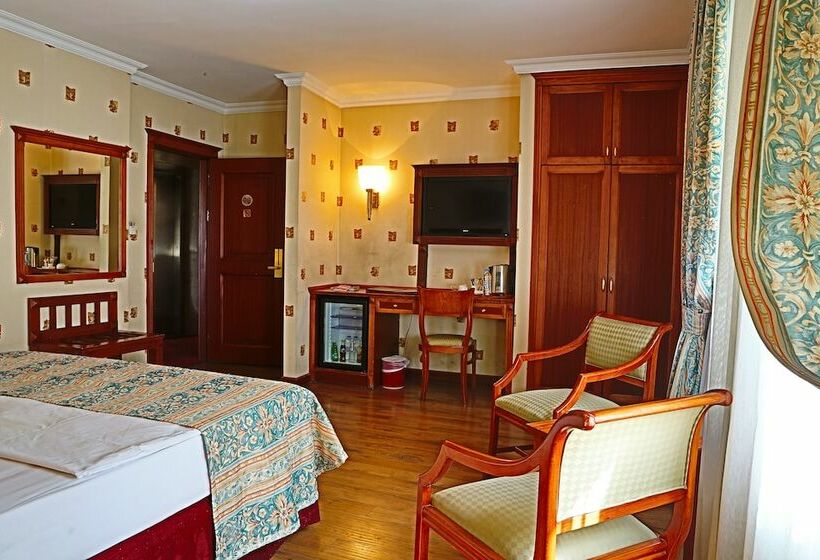 Quarto standart individual, Elit Palas