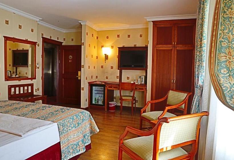 Quarto standart individual, Elit Palas