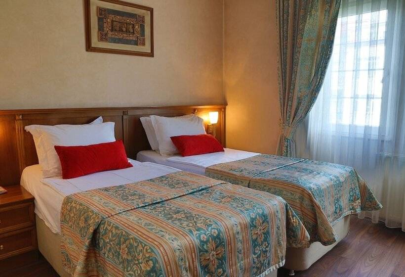 Quarto standard, Elit Palas