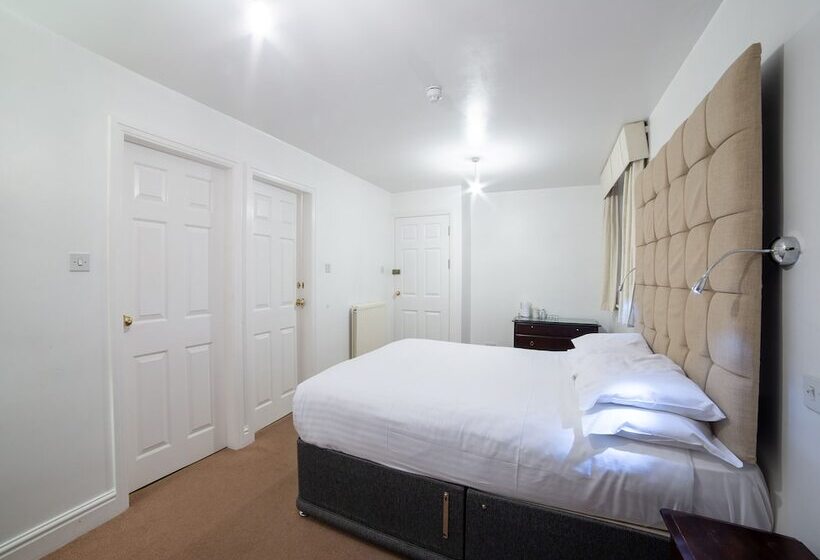 Номер Deluxe, George Hotel, Burslem, Stoke On Trent
