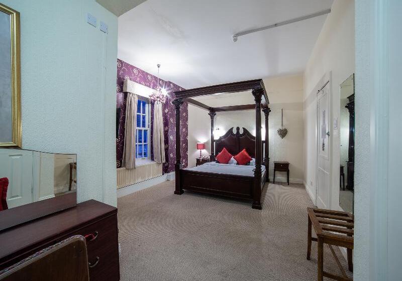 Номер Superior, George Hotel, Burslem, Stoke On Trent