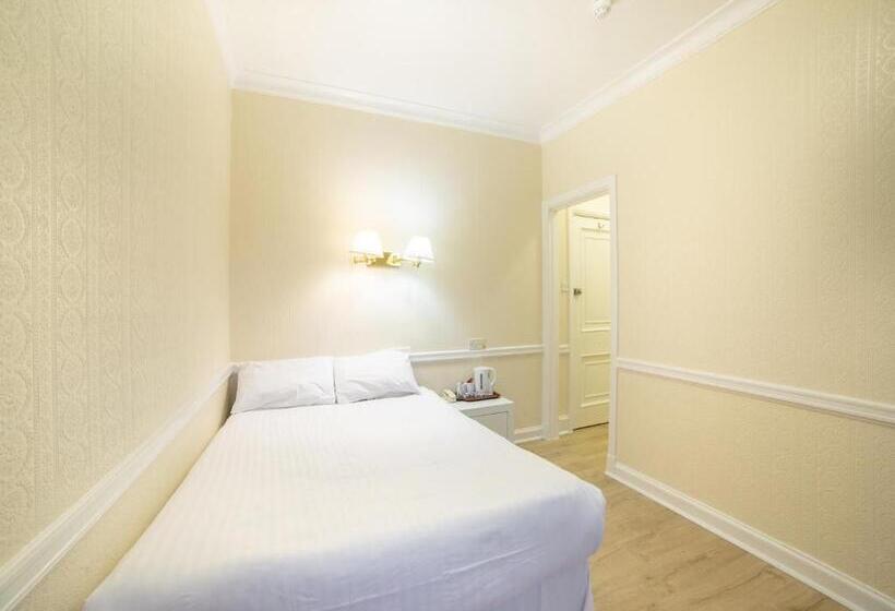 Номер Стандарт, George Hotel, Burslem, Stoke On Trent