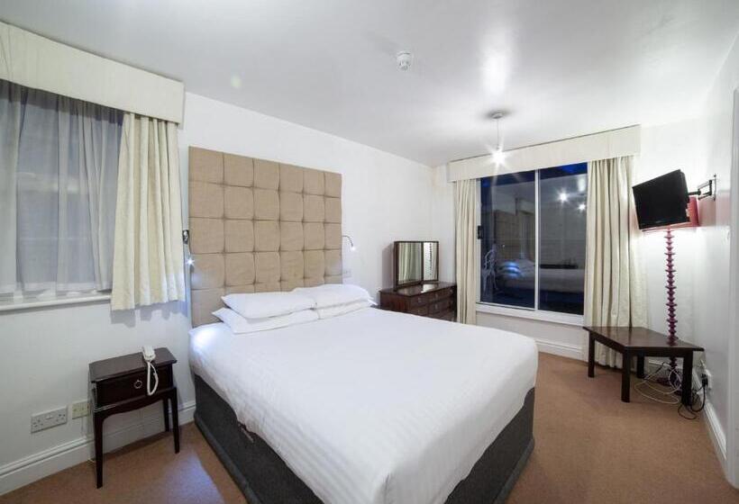 Номер Deluxe, George Hotel, Burslem, Stoke On Trent