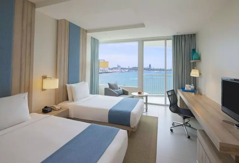 اتاق استاندارد با تخت دوبل و چشم‌انداز دریا, Holiday Inn Pattaya, An Ihg