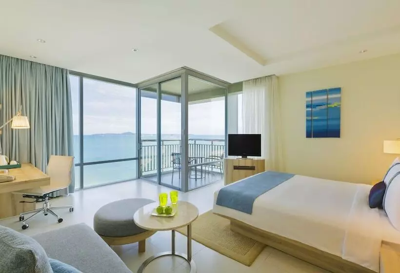 اتاق پرمیوم, Holiday Inn Pattaya, An Ihg