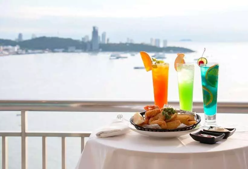 اتاق کلاب, Holiday Inn Pattaya, An Ihg