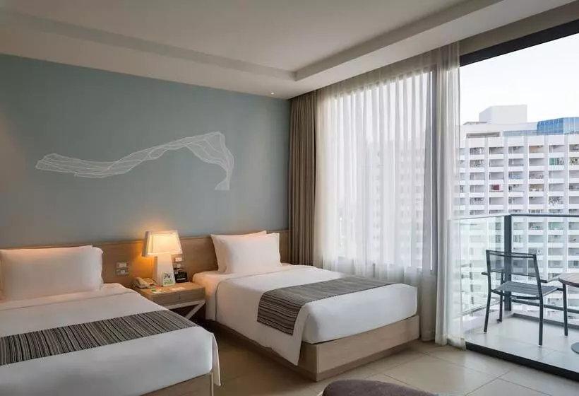 اتاق کلاب, Holiday Inn Pattaya, An Ihg