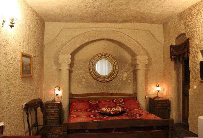 디럭스 룸, Kismet Cave House