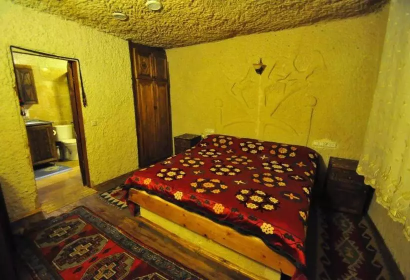 Perhesviitti, Kismet Cave House