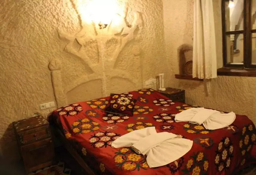 Perhesviitti, Kismet Cave House