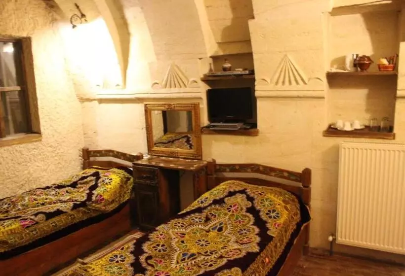 Perhesviitti, Kismet Cave House