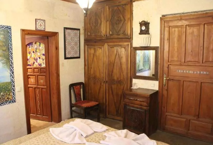 Deluxe-huone, Kismet Cave House