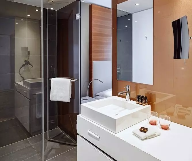 سوییت, Légère Hotel Luxembourg