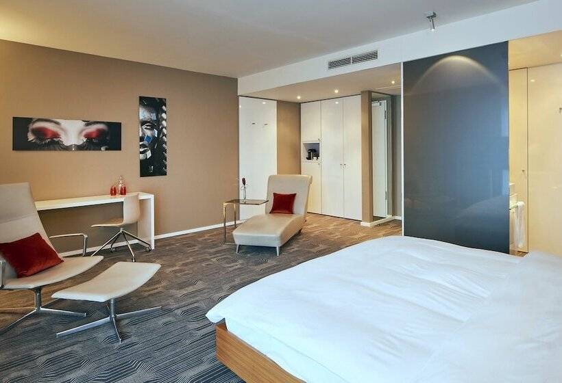 סוויטה, Légère Hotel Luxembourg