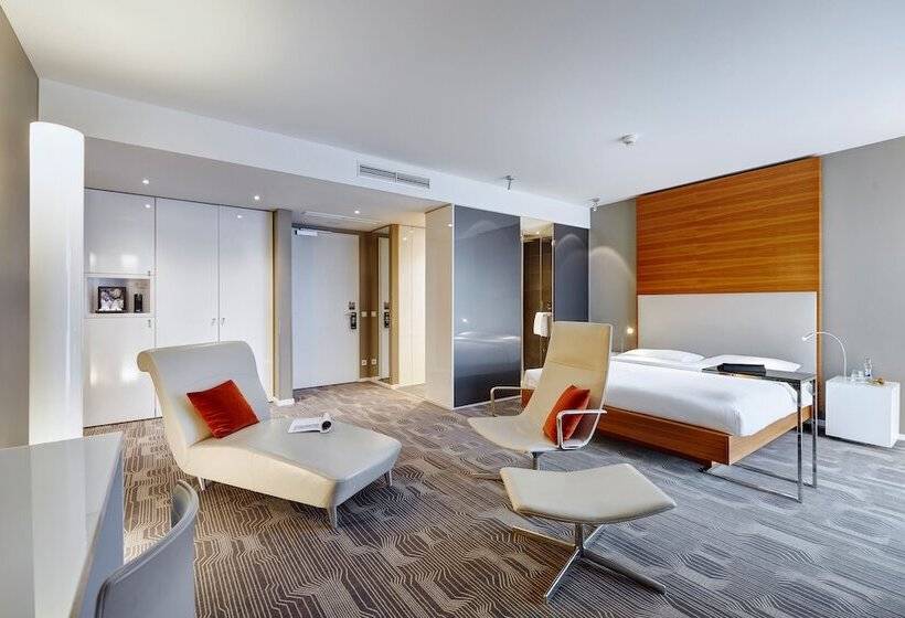 סוויטה, Légère Hotel Luxembourg