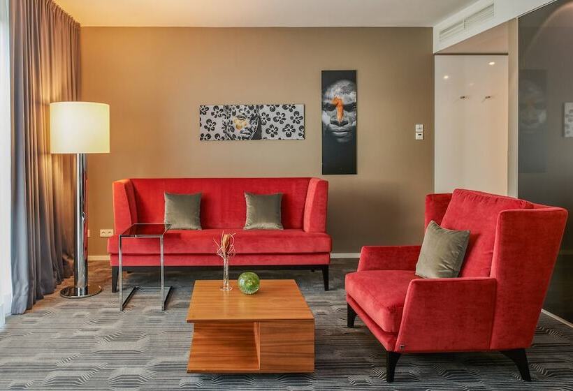 סוויטה, Légère Hotel Luxembourg