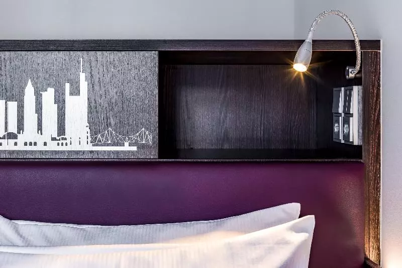 اتاق استاندارد یک نفره, Mercure Frankfurt City Messe